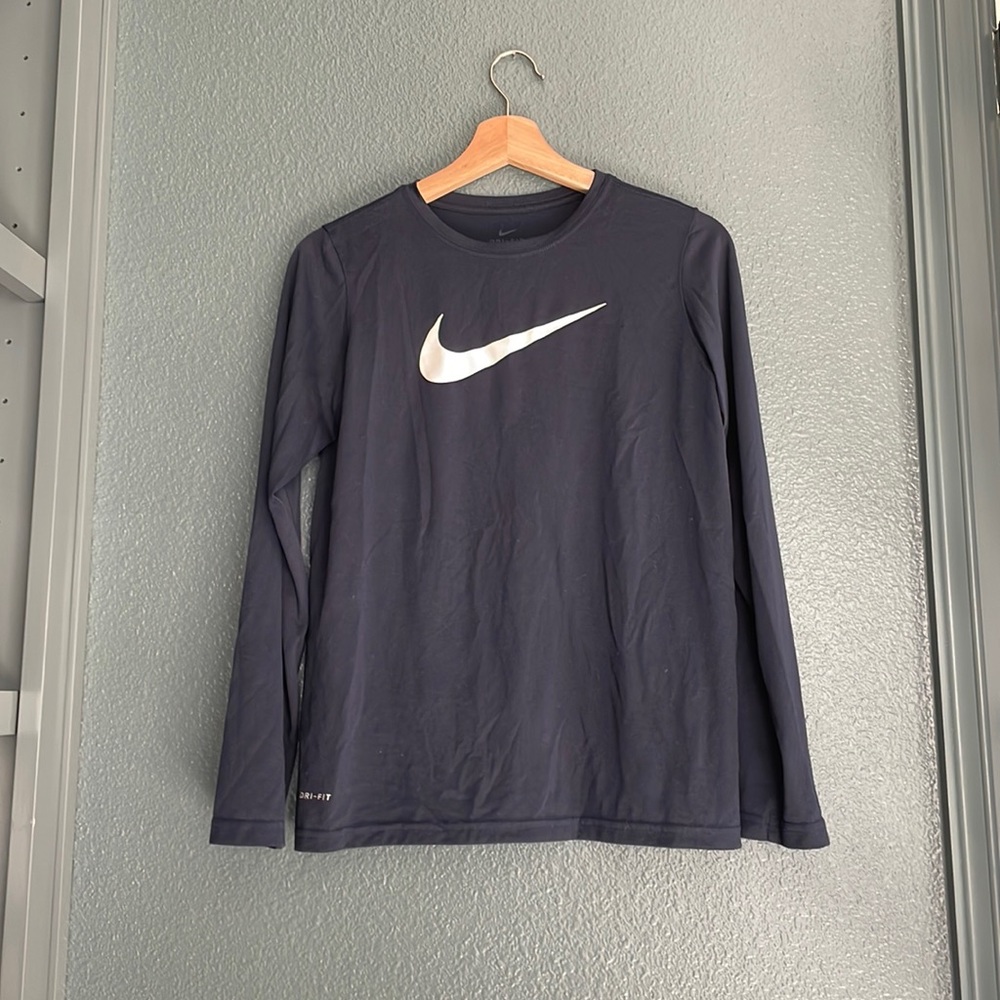 Nike youth size XL (women’s size small) navy long sleeve dri-fit running top